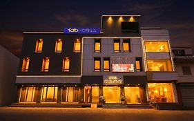 Fabhotel Clement